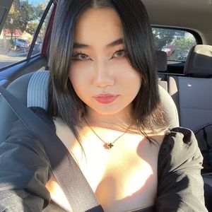 Meet your Posher, Miss Lee